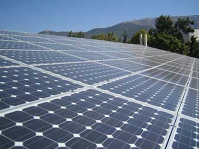 Φθηνότερα τα φωτοβολταικά από το πετρέλαιο